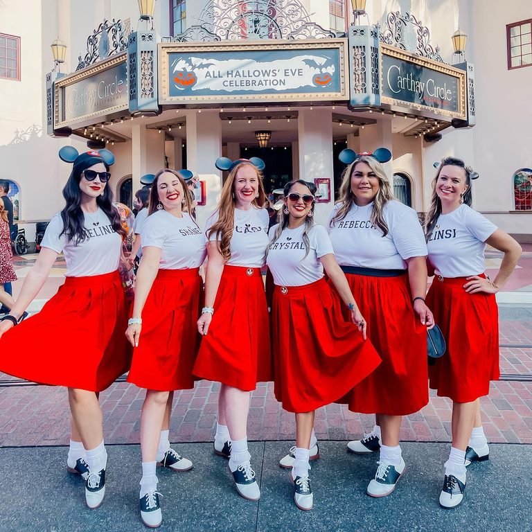 25 Group Halloween Costume Ideas Your Whole Squad Will Love