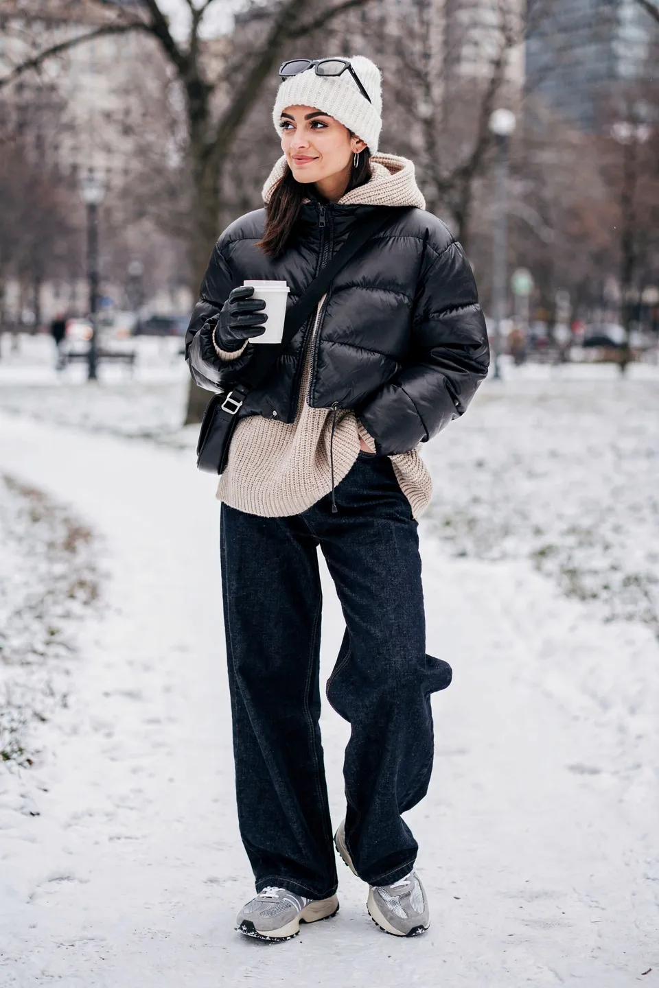 Black Puffer Jacket and Beige Hoodie Sweater with Wide Leg Jeans Black Puffer Jacket and Beige Hoodie Sweater with Wide Leg Jeans